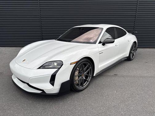 2025 Porsche Taycan Turbo GT