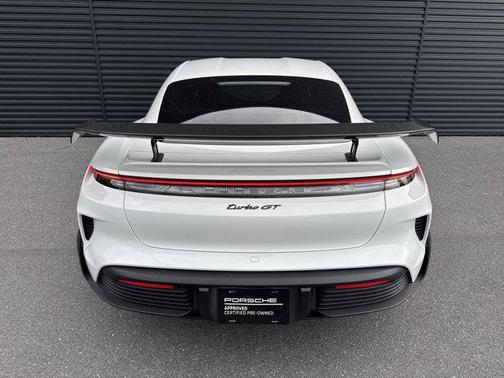 2025 Porsche Taycan Turbo GT