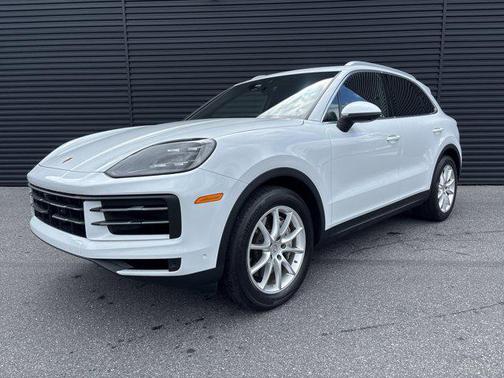 2024 Porsche Cayenne AWD