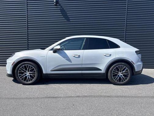 2025 Porsche Macan Electric