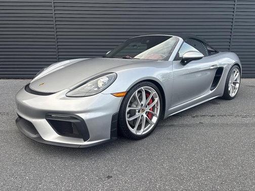 2021 Porsche 718 Spyder Roadster