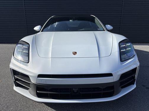 2026 Porsche Panamera 