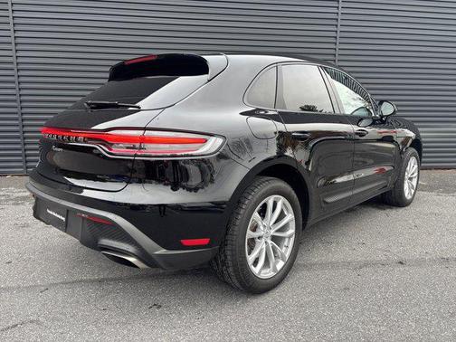2024 Porsche Macan AWD