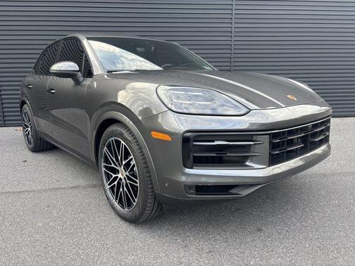2024 Porsche Cayenne S