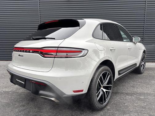 2026 Porsche Macan 