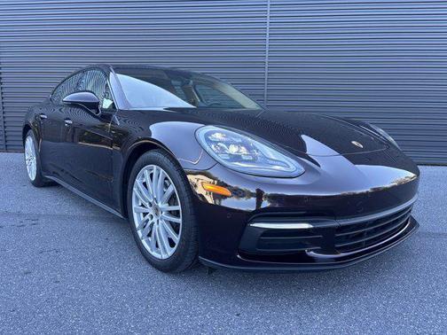 2019 Porsche Panamera 4