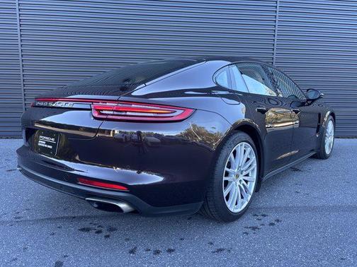 2019 Porsche Panamera 4