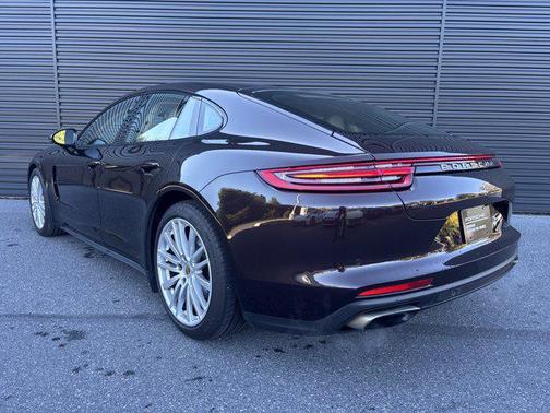 2019 Porsche Panamera 4