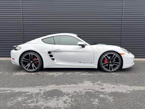 2024 Porsche 718 Cayman S