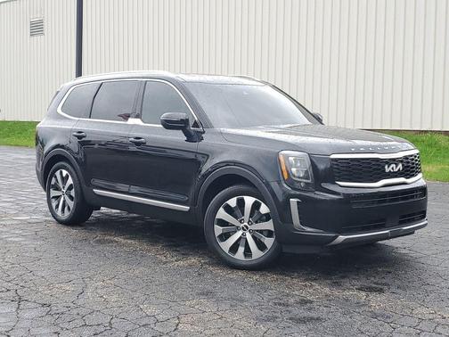 Ebony Black 2022 Kia Telluride EX