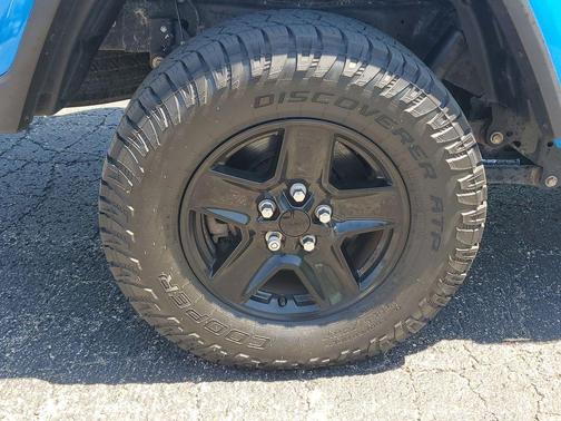 Hydro Blue Pearlcoat 2021 Jeep Gladiator Sport