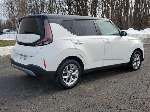 2024 Kia Soul S