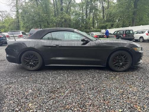 2016 Ford Mustang V6