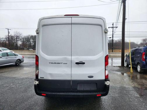 2015 Ford Transit-250 Base