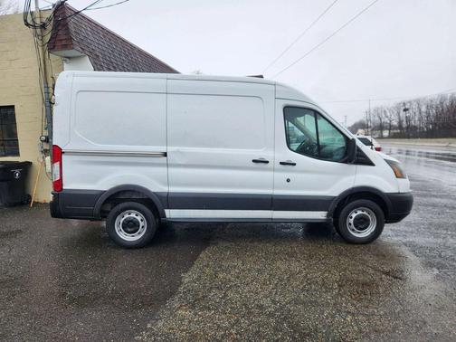 2015 Ford Transit-250 Base