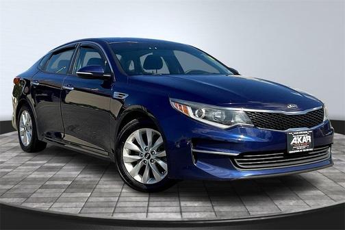 2017 Kia Optima LX