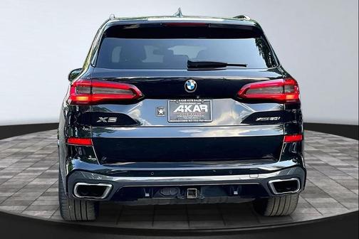 Black 2019 BMW X5 xDrive50i