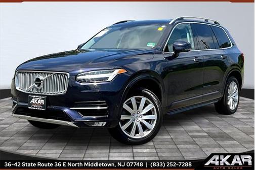 2016 Volvo XC90 T6 Momentum