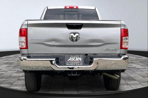 Billet Silver Metallic Clearcoat 2022 RAM 2500 Tradesman Crew Cab 4x4 8' Box