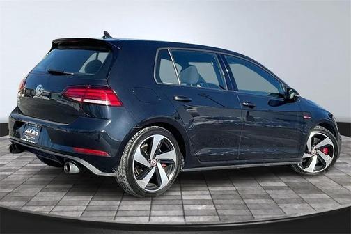 2018 Volkswagen Golf GTI 2.0T S 4-Door