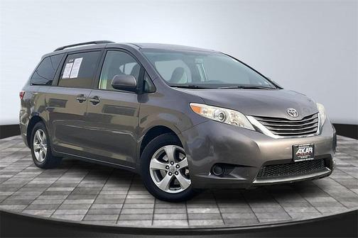 2015 Toyota Sienna LE