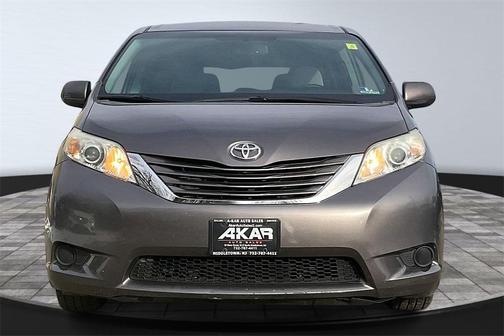 2015 Toyota Sienna LE