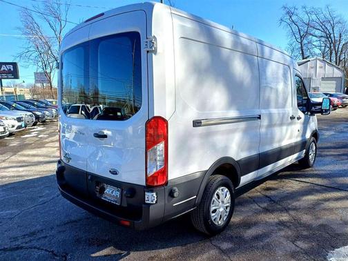 2015 Ford Transit-250 Base