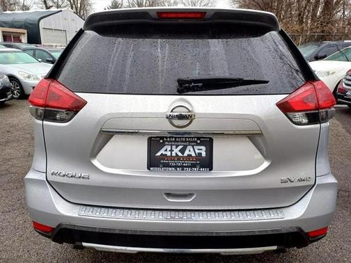 2018 Nissan Rogue SV