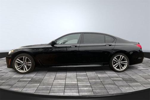 2016 BMW 750 i xDrive