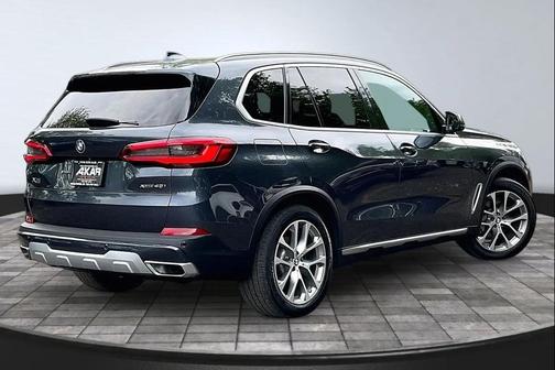 Black 2019 BMW X5 xDrive40i