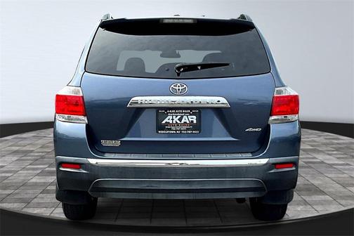 2012 Toyota Highlander SE
