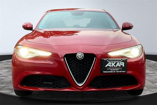 2018 Alfa Romeo Giulia Base