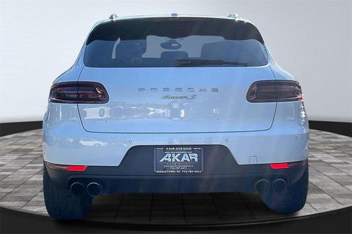 2018 Porsche Macan S