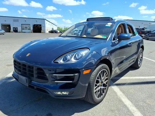Dark Blue Metallic 2015 Porsche Macan Macan Turbo