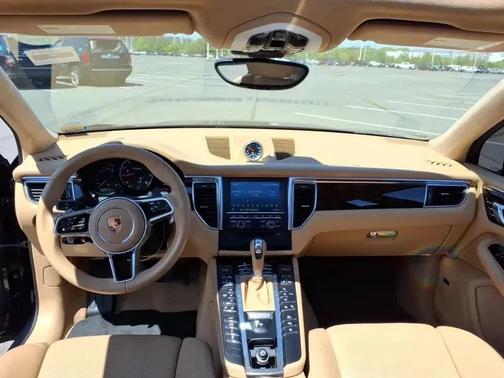 Dark Blue Metallic 2015 Porsche Macan Macan Turbo