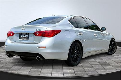 2015 INFINITI Q50 Base