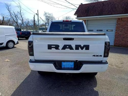 2017 RAM 3500 Big Horn Crew Cab 4x4 6'4' Box