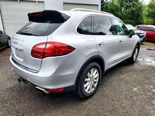 2012 Porsche Cayenne Cayenne