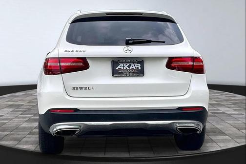 White 2018 Mercedes-Benz GLC 300 Base
