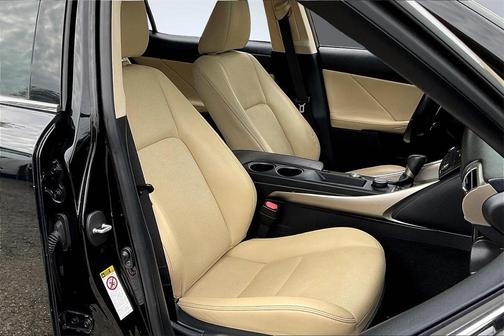 2015 Lexus IS 250 Crafted Line
