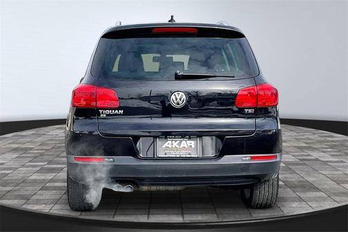 2016 Volkswagen Tiguan SE