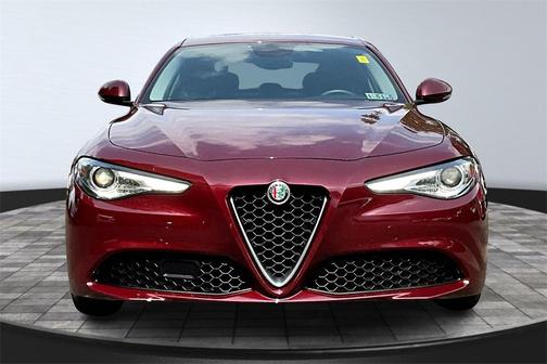 2018 Alfa Romeo Giulia Base