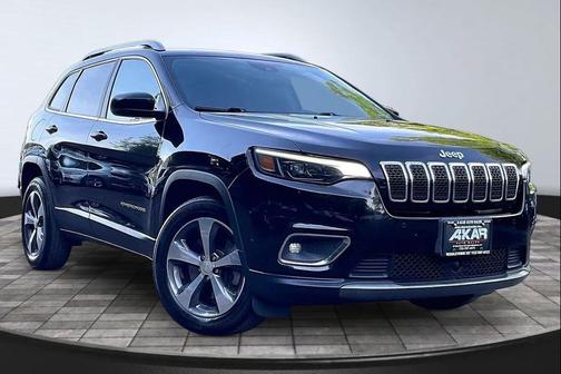 Diamond Black Crystal Pearlcoat 2019 Jeep Cherokee Limited