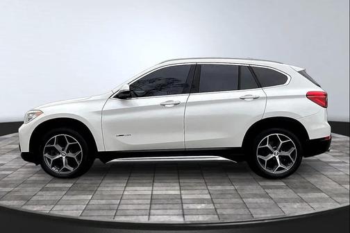 White 2018 BMW X1 sDrive28i