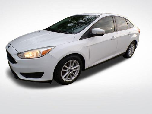 Oxford White 2016 Ford Focus SE