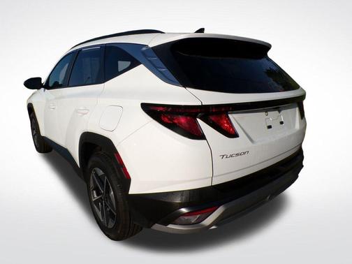 White Pearl 2025 Hyundai TUCSON SEL
