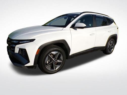 White Pearl 2025 Hyundai TUCSON SEL