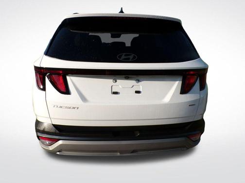 White Pearl 2025 Hyundai TUCSON SEL