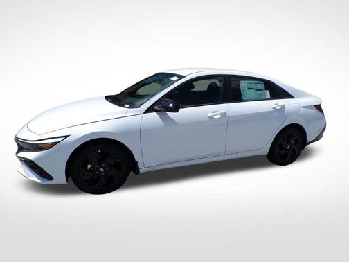 Serenity White Pearl 2026 Hyundai ELANTRA SEL Sport