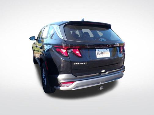 Phantom Black 2026 Hyundai TUCSON SE